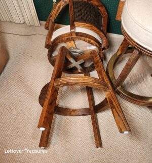 j64- Cane back Swivel Bar Stools. Very Good Condition - Image 5