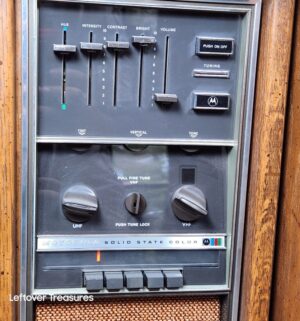 j66- Mid Century TV Console Stereo Conversion w/ Speakers and Componets. - Image 5
