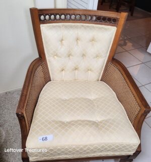 j68- Hollywood Regency-style set featuring cane barrel backs - Image 3