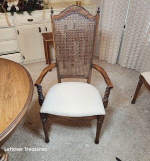 j84- Vintage Cane Seat Dining Table 6 Chairs. 2 Exentions. Amazing Condition - Image 3