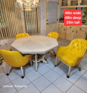 j87- Mid Century Modern dining set. Fantastic Condition - Image 1