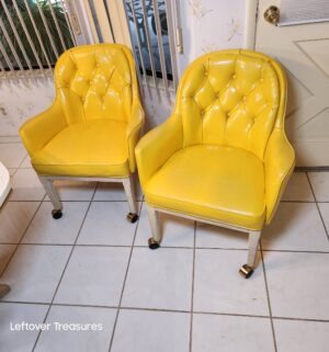 j87- Mid Century Modern dining set. Fantastic Condition - Image 3