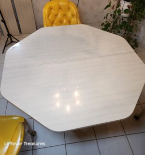 j87- Mid Century Modern dining set. Fantastic Condition - Image 5