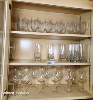 j88- Glassware in Cupboard. Buyer to pack and load - Image 1