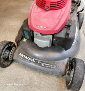 j100- Honda Harmony 2 Lawn Mower. Tested/works - Image 2
