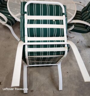 j101- Vintage patio patio w/ 4 chairs - Image 4