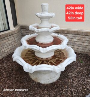 j326- Stunning 4 Tier Italianate Garden Fountain. Solid Cement. Hydraulic Platform Lift Available for Loading Only. YOU MUST BRING YOUR OWN HELP FOR LOADING/LIFTING - Image 1