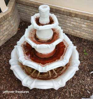 j326- Stunning 4 Tier Italianate Garden Fountain. Solid Cement. Hydraulic Platform Lift Available for Loading Only. YOU MUST BRING YOUR OWN HELP FOR LOADING/LIFTING - Image 2