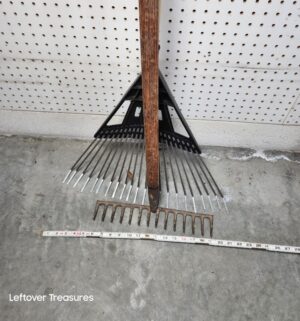 j114- 2 rakes - Image 1