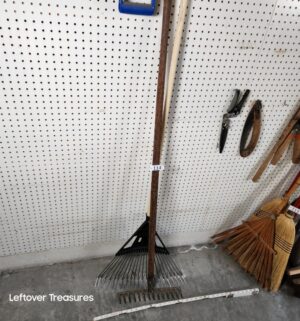 j114- 2 rakes - Image 2