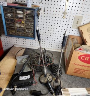 j121- Uniden Pro 510xl radio - Image 2