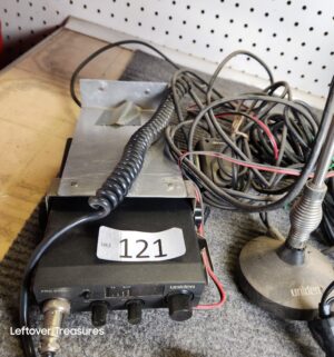 j121- Uniden Pro 510xl radio - Image 3