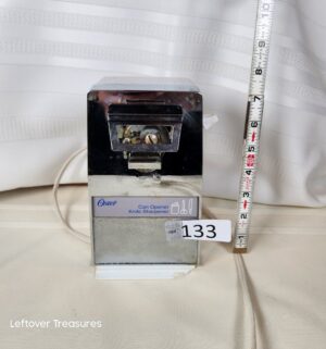 j133- Oster can opener - Image 1