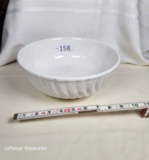j158- vintage italian made mixing bowl - Image 1