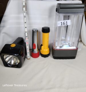 j161- Kitchen Knives & Flashlights - Image 2