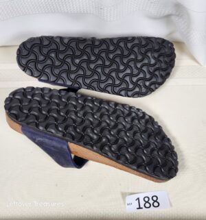 j188- Size 39 Birkenstocks - Image 2