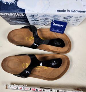 j189- Size 39 Birkenstocks never used - Image 2