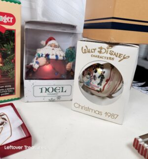 j197- Holiday Ornament Collection - Image 2