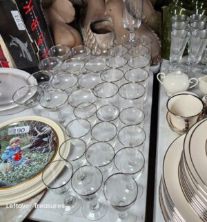 j207- Complete Service Set by Flintridge China - Image 2