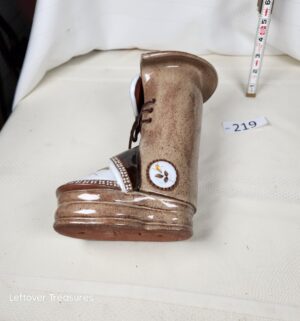 j219- Clay Cobbler terra cotta boot planter - Image 2