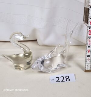 j228- glass paperweights - Image 1