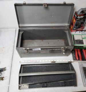 j292- craftsman tool box - Image 2