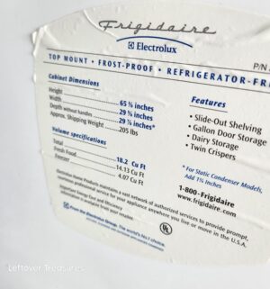 j323- Frigidaire Refrigerator. Used in garage. Works great - Image 3