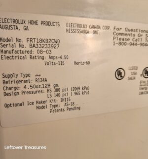 j323- Frigidaire Refrigerator. Used in garage. Works great - Image 4