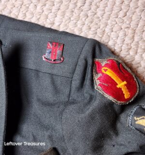 j324- WW2 US Army Military Apparel. Includes bag - Image 7