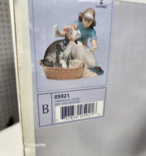 k139- Take Your Medicine. Lladro 05921 - Image 3