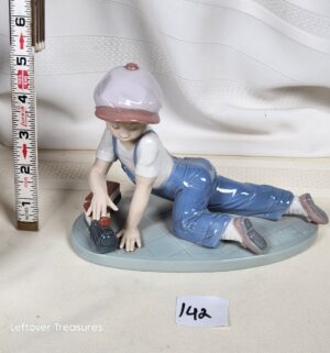 k142- All Aboard. Lladro 07619