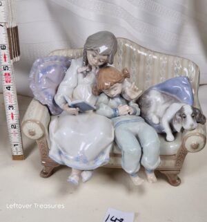 k148- Big Sister. Lladro 5735