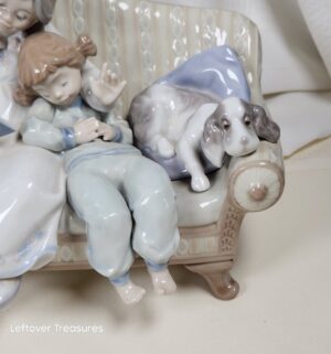 k148- Big Sister. Lladro 5735 - Image 3