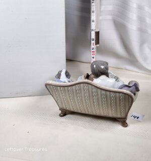 k148- Big Sister. Lladro 5735 - Image 4