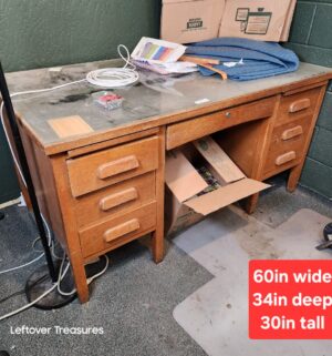 L2- antique oak executive desk