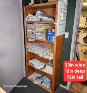 L4- bookcase. No contents