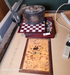L7- game set, mickey art, box