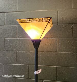L28- floor lamp