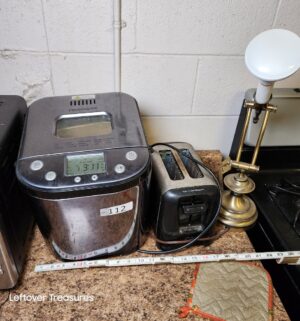L112- toaster, air fryer, lamp