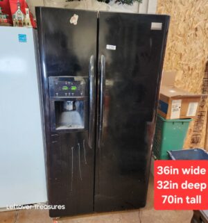 L128- Frigidaire Gallery Refrigerator. Works
