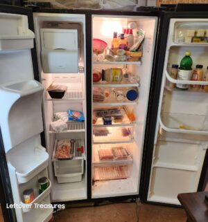 L128- Frigidaire Gallery Refrigerator. Works - Image 4
