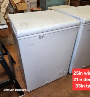 L130- Vissani Freezer. Works