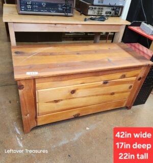 L143- knotty pine trunk