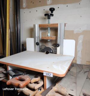 L182- Flatbed Horizontal Router Table w/ Ryobi Router