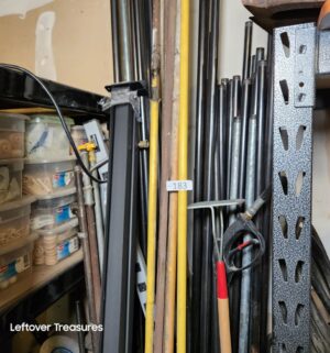 L183- Metal Threaded Pipes. 8ft to 12ft