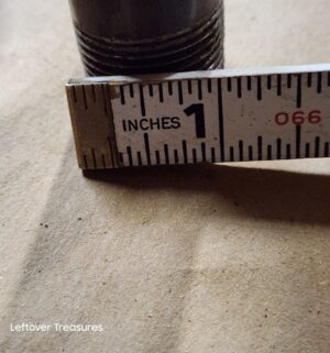L183- Metal Threaded Pipes. 8ft to 12ft - Image 4
