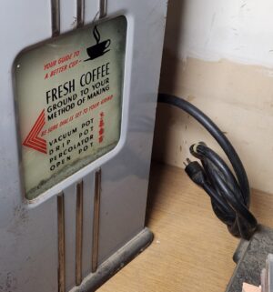 L211- Hobart Model 3440 Coffee Bean Grinder - Image 5