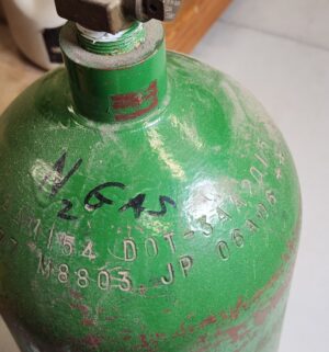 L228- N2 gas tank. Full - Image 3