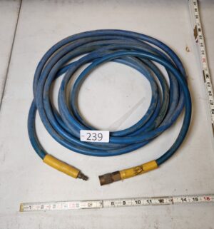 L239- air hose