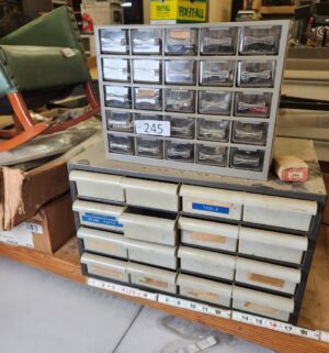 L245- organizers w/ hardware